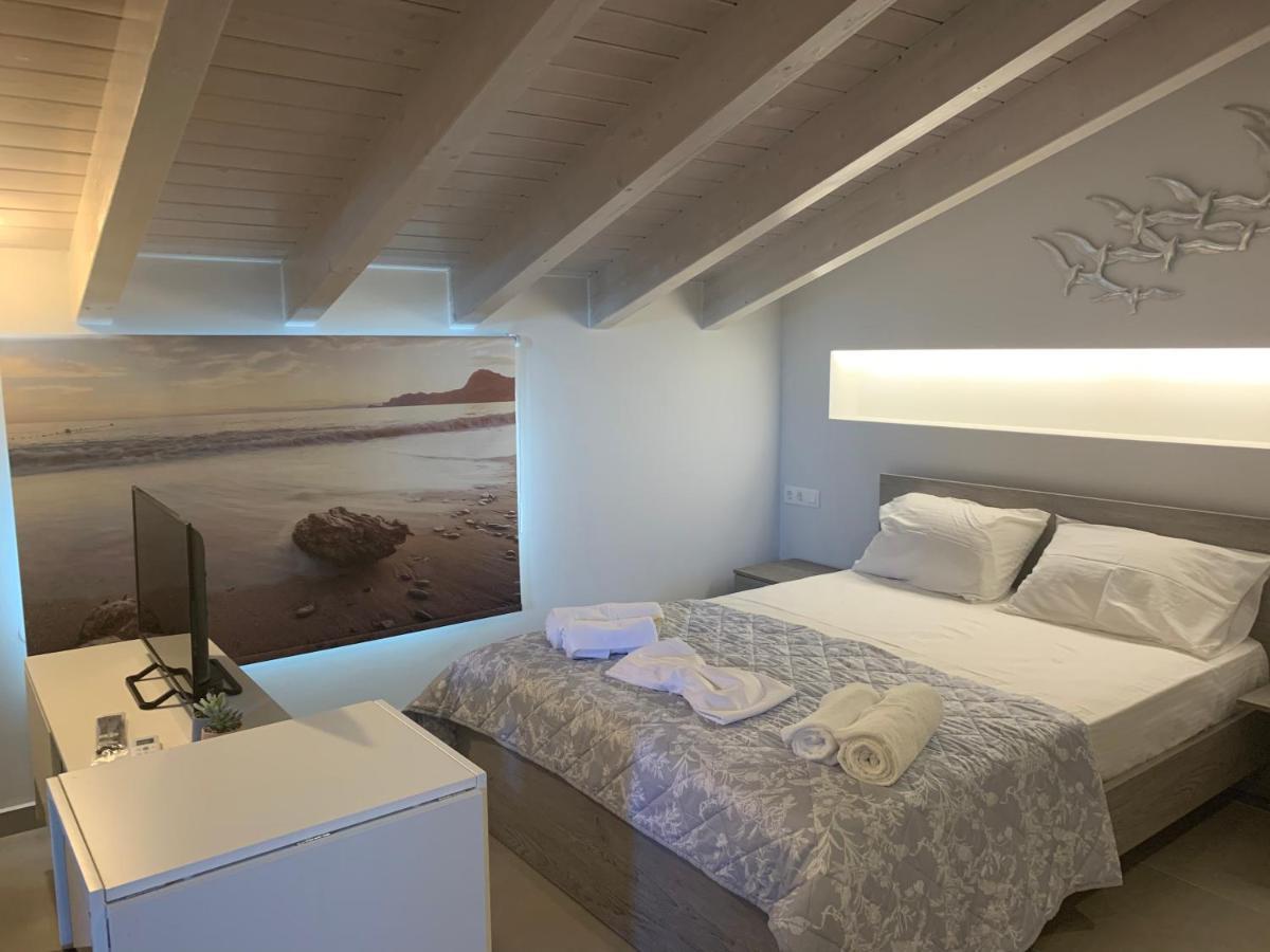 Terpsichore Boutique Bright New Sofita Studios And Appartment Dassia  Ngoại thất bức ảnh